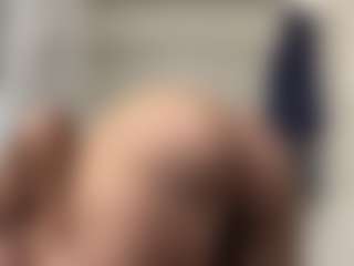 Live cam show with theeplatinumbooty - Striptease on Streamer API