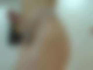 Live cam show with Von-Dee - Ass Bouncing on Camsoda