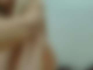 Live cam show with Von-Dee - Nipple Play on Soda Cam