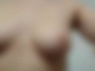 Live cam show with Von-Dee - Drinking on Milfs Live