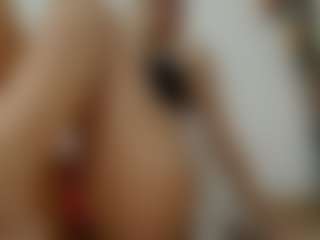 Live cam show with Von-Dee - Sexy on SinfulBabes