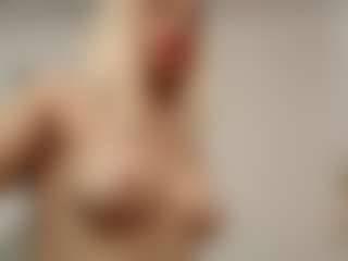 Live cam show with Von-Dee - White on CamClone | romania