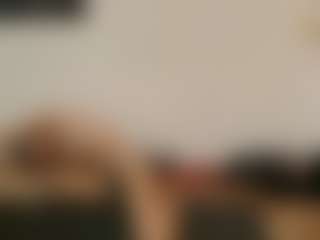 Live cam show with Von-Dee - Blonde Hair Teen (18+) on Stripli.com