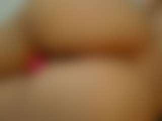 Live cam show with Von-Dee - Oil on Camsoda