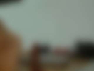 Live cam show with Von-Dee - Blonde Hair on Milfs Live
