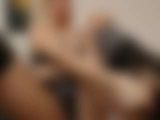Live cam show with Von-Dee - Cute on Gym Cam Girls