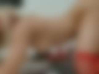 Live cam show with Von-Dee - Blonde Hair on intimatelivegirls.com