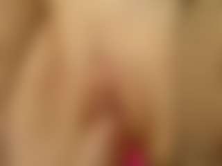 Live cam show with Von-Dee - Spank on SinfulBabes