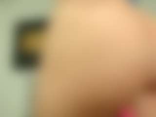 Live cam show with Von-Dee - Smoking on CamClone