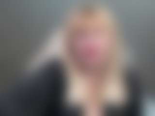 Live cam show with EmmaEllison - Granny BBW on Camsoda