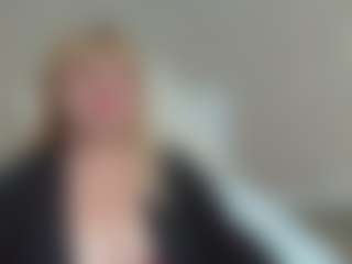 Live cam show with EmmaEllison - Granny BBW on Mixed Magazine Live