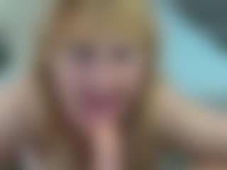EmmaEllison's Live Sex Cam Show