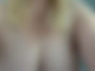 Live cam show with EmmaEllison - Granny BBW on Gym Cam Girls