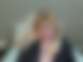 Live cam show with EmmaEllison - Granny MILF on Milfs Live