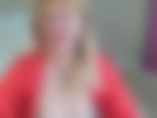 Live cam show with EmmaEllison - Brown Hair MILF on sexylive.show