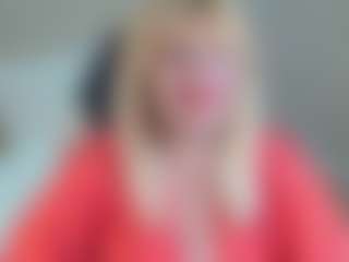 Live cam show with EmmaEllison - Granny Lovense on Uber Horny