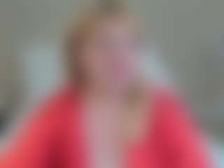 Live cam show with EmmaEllison - Spy Granny on Chatstar
