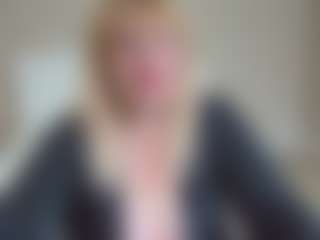 Live cam show with EmmaEllison - Striptease MILF on CSO-WL