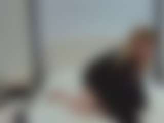 EmmaEllison's Live Sex Cam Show