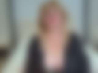 Live cam show with EmmaEllison - Granny Big Tits on Soda Cam