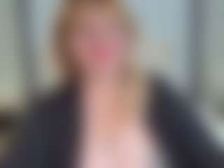 EmmaEllison's Live Sex Cam Show
