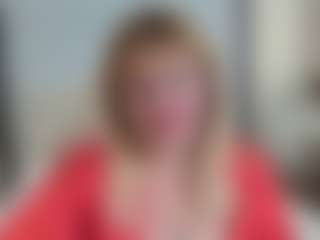 Live cam show with EmmaEllison - Granny Squirt on slutload