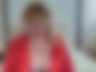 Live cam show with EmmaEllison - Strapon on Soda Cam