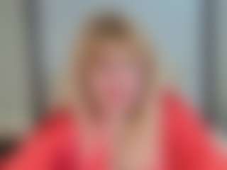 Live cam show with EmmaEllison - Granny MILF on Latina Girls