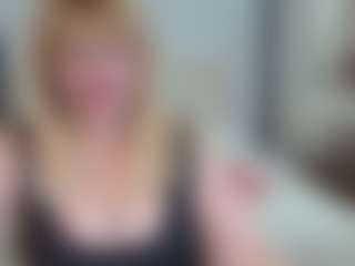 Live cam show with EmmaEllison - Blonde Hair on SquirtSoMuch