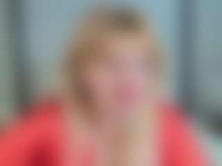 Live cam show with EmmaEllison - Granny on madthumbs