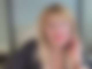 EmmaEllison's Live Sex Cam Show