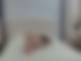 Live cam show with EmmaEllison - Blonde Hair Middle Aged on Mixed Magazine Live