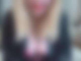 Live cam show with EmmaEllison - Granny Big Tits on Camsoda