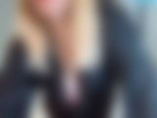 Live cam show with EmmaEllison - Blonde Hair Middle Aged on Camsoda