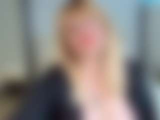 Live cam show with EmmaEllison - Blue Eyes on Camsoda