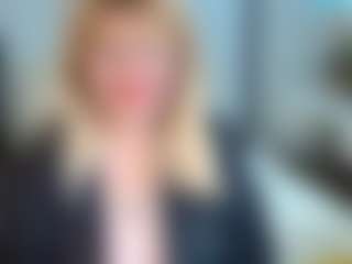 EmmaEllison's Live Sex Cam Show