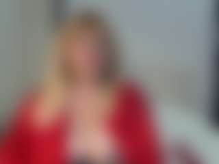 Live cam show with EmmaEllison - Mature on Camsoda