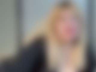 EmmaEllison's Live Sex Cam Show