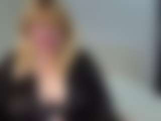 Live cam show with EmmaEllison - Striptease Granny on CamSextacy