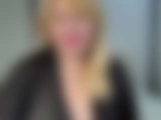 EmmaEllison's Live Sex Cam Show