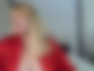 Live cam show with EmmaEllison - Granny on Camsoda