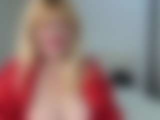 Live cam show with EmmaEllison - Granny Big Ass on Camsoda