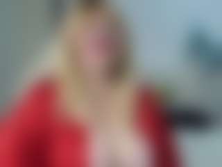 Live cam show with EmmaEllison - Striptease MILF on CamwithHer