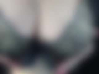 Live cam show with EmmaEllison - Granny Squirt on Camiplay Live