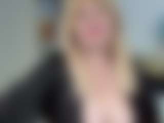 EmmaEllison's Live Sex Cam Show