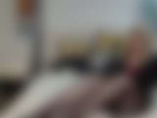 Live cam show with EmmaEllison - Mature on Camsoda