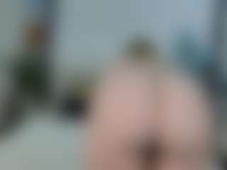 Live cam show with EmmaEllison - Granny BBW on SpankPalCams