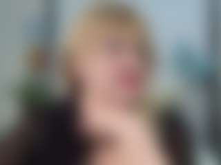 Live cam show with EmmaEllison - Granny MILF on Hubzter Live