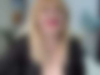Live cam show with EmmaEllison - Strapon on SpankPalCams