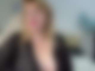 Live cam show with EmmaEllison - Granny MILF on Streamer API